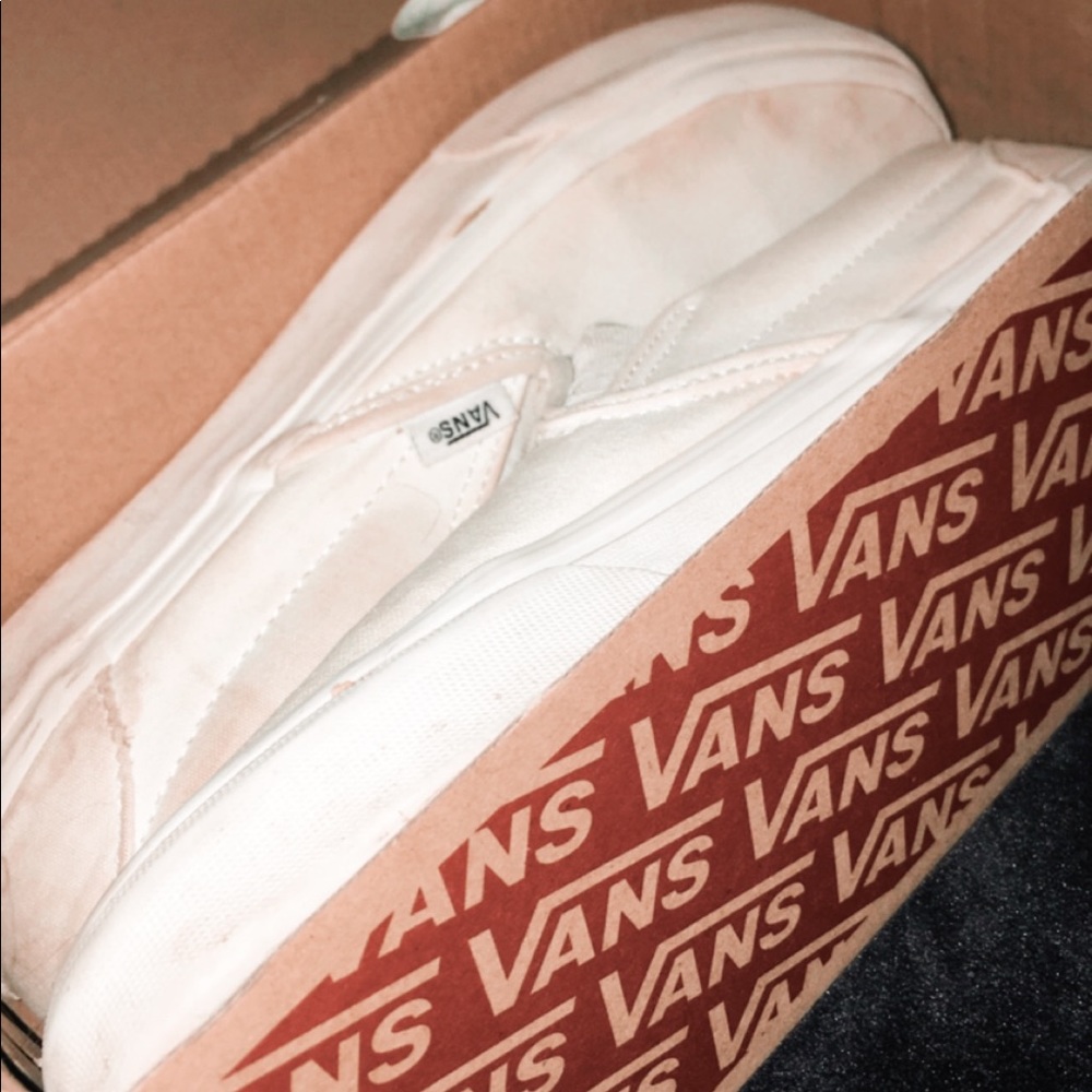 VANS White Slip-On